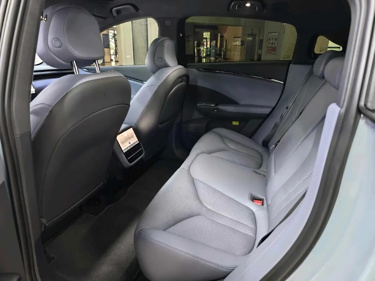 XPENG G7